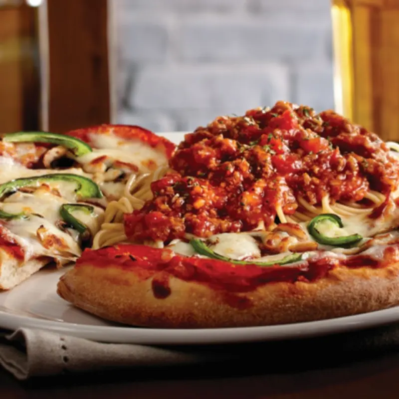 Pizza bambino avec choix de pizza toute garnie, pepperoni, végétarienne ou napolitaine