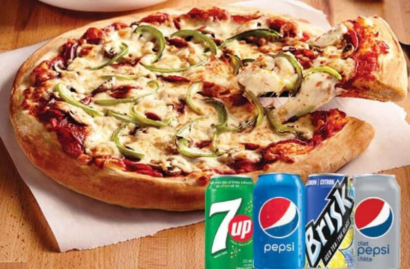Family value combo (4 cans or 2L), Get a Large Pizza (Pepperoni, All-Dressed, Neapolitan or Vegetarian), a family-size fries and 4 cans of 355